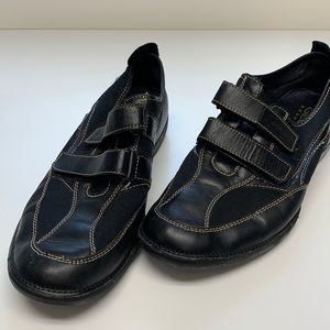 GEOX Respira leather mesh walking shoes Velcro closures Only wore a few times